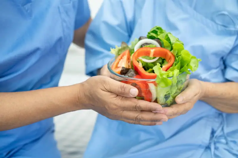 Distribuidor-de-frutas-verduras-y-conservas-para-hospitales-Barcelona