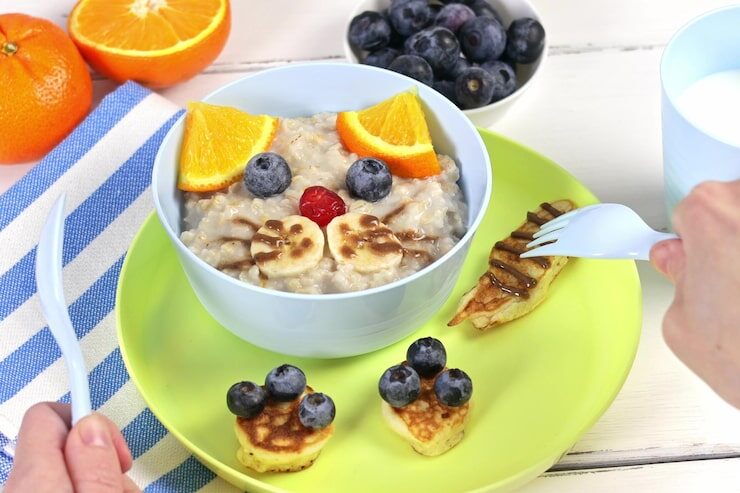 Desayunos proteicos y naturales para niños: energía y frescura en cada mañana